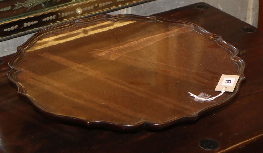 A mahogany piecrust lazy susan, Diameter 49cm